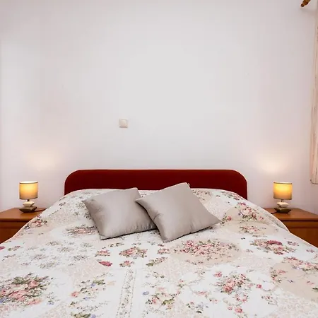 Guest house Sersic *