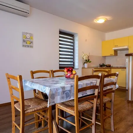 Sersic Guest house Malinska