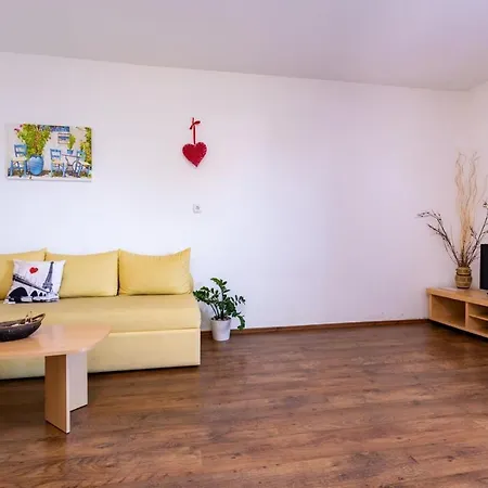 Sersic Πανσιόν Malinska